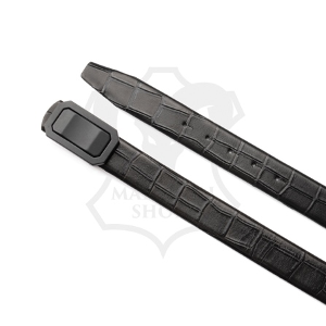 6.Handcrafted Leather Belts