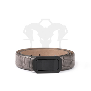 6.Handcrafted Leather Belts